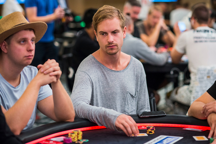 Viktor Blom_2018 EPT Barcelona_Main Event_Day 3_Giron_8JG9686